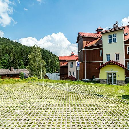 Apartman V Srdci Pece Пец под Снежко Екстериор снимка